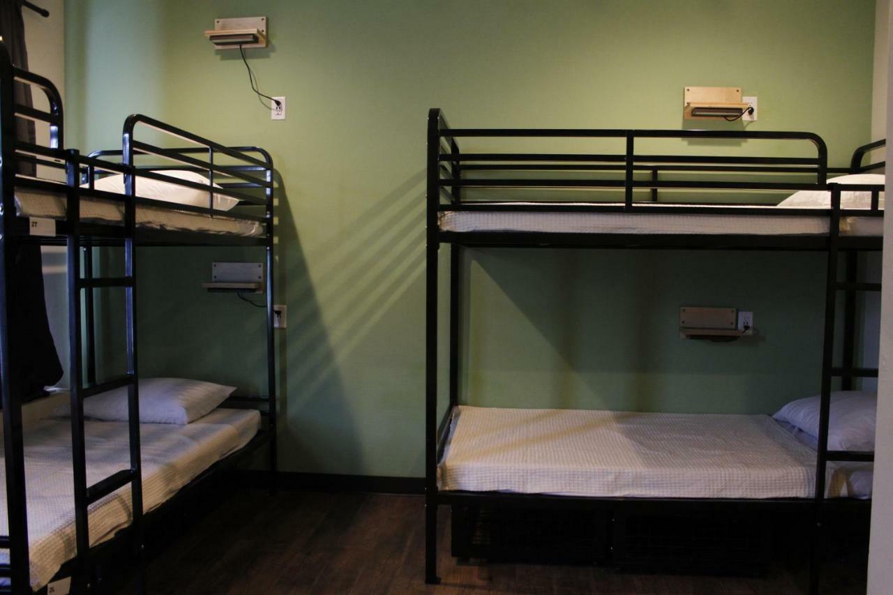 Cream City Hostel Милуоки Экстерьер фото