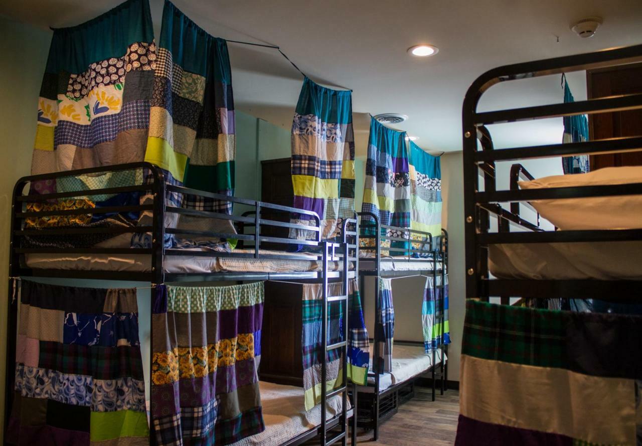 Cream City Hostel Милуоки Экстерьер фото